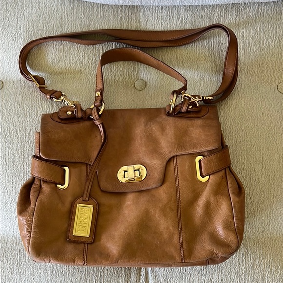 Badgley Mischka Handbags - Badgley Mischka Brown and Gold Leather Shoulder Bag with Turnlock Closure Vtg